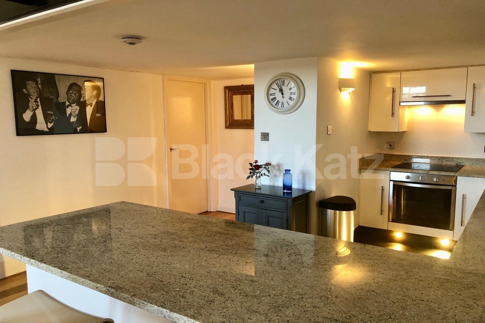 1200 Sq.Ft of living & entertaining space Charlotte Court Old Kent Road, Borough